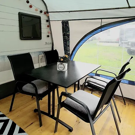 Brigga Mietwohnwagen Campsite Goms
